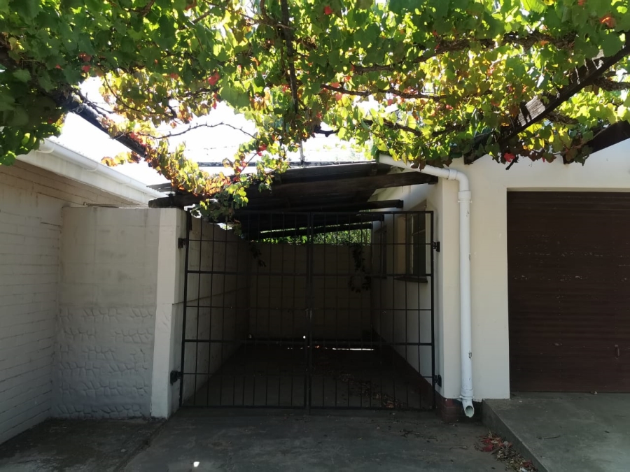 3 Bedroom Property for Sale in Moorreesburg Western Cape